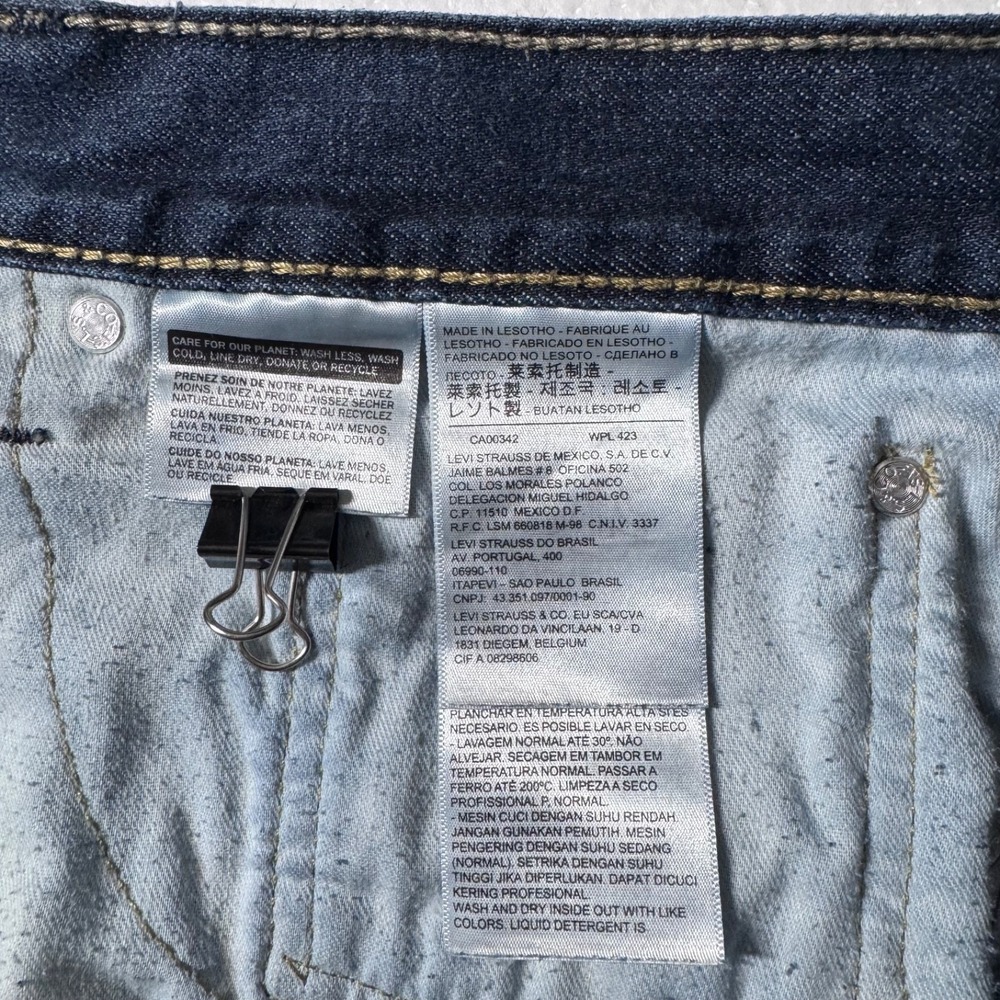 EUC Levis 559 Relaxed Straight Jeans Mens 38x32 Dark‎ Wash Denim 559-0202 - Picture 5 of 9